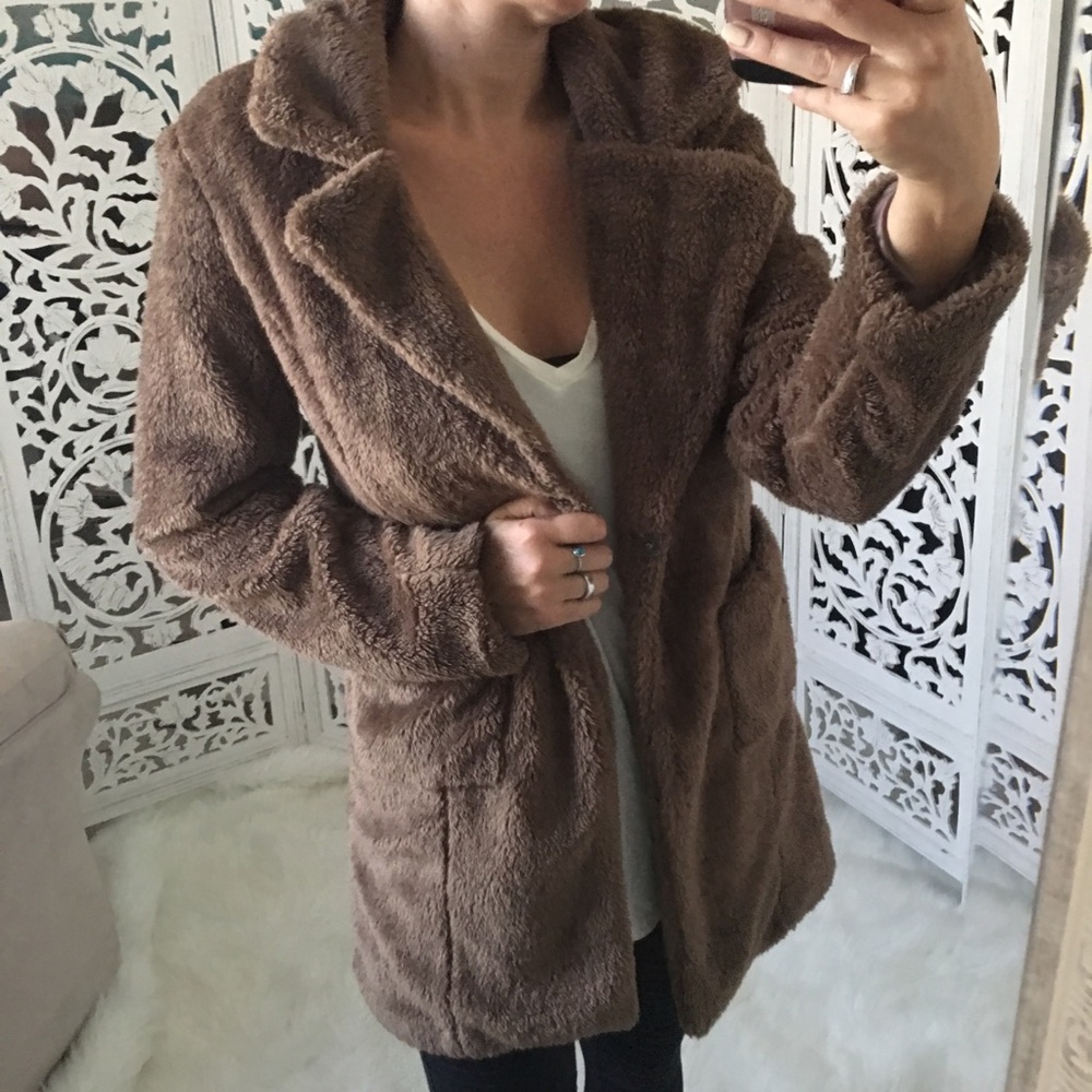 LAST 1️⃣ REA Faux Fur Teddy Trench Coat - Picture 4 of 8